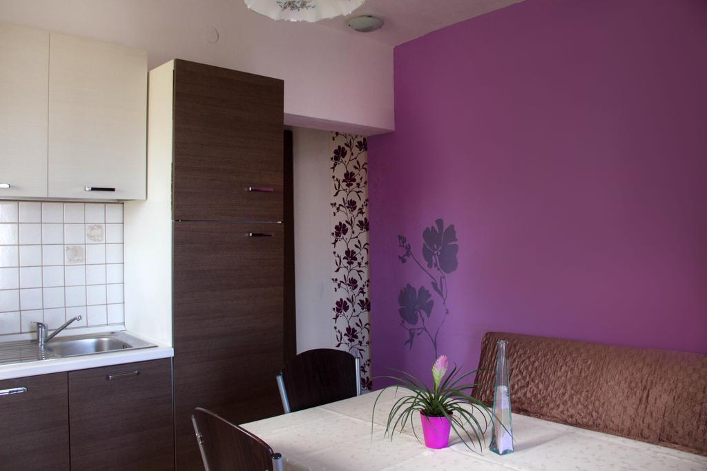 Apartments Tomisa Split Room photo